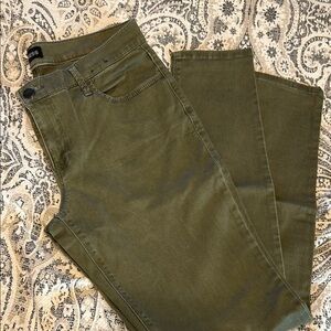 Express Olive Green Women’s Mid Rise Jegging Jeans